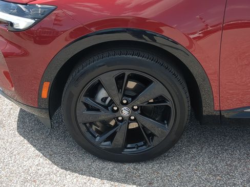 Used 2023 Buick Envision Essence w/ Sport Touring Package FWD image 11