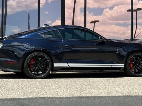 Used 2021 Ford Mustang Shelby GT500 w/ Technology Package RWD image 13