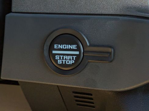 New 2025 Ford Bronco Badlands AWD/4WD image 34