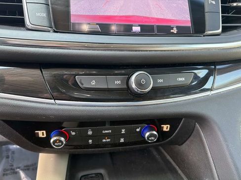 Used 2021 Buick Enclave Essence w/ Sound and Sites Package FWD image 25