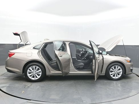 Used 2025 Chevrolet Malibu LT FWD image 43