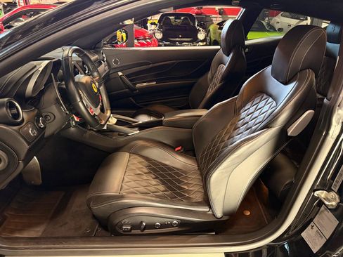 Used 2012 Ferrari FF AWD/4WD image 17