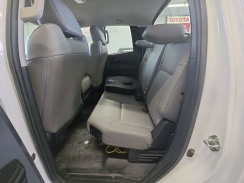 Used 2018 Toyota Tundra SR image 7