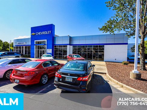 Used 2025 Chevrolet Suburban Premier AWD/4WD image 68