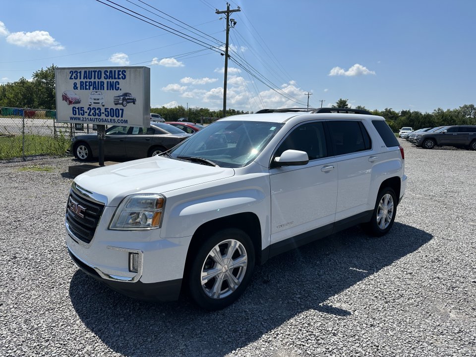 Used 2017 GMC Terrain SLE w/ Convenience Package AWD/4WD image 1