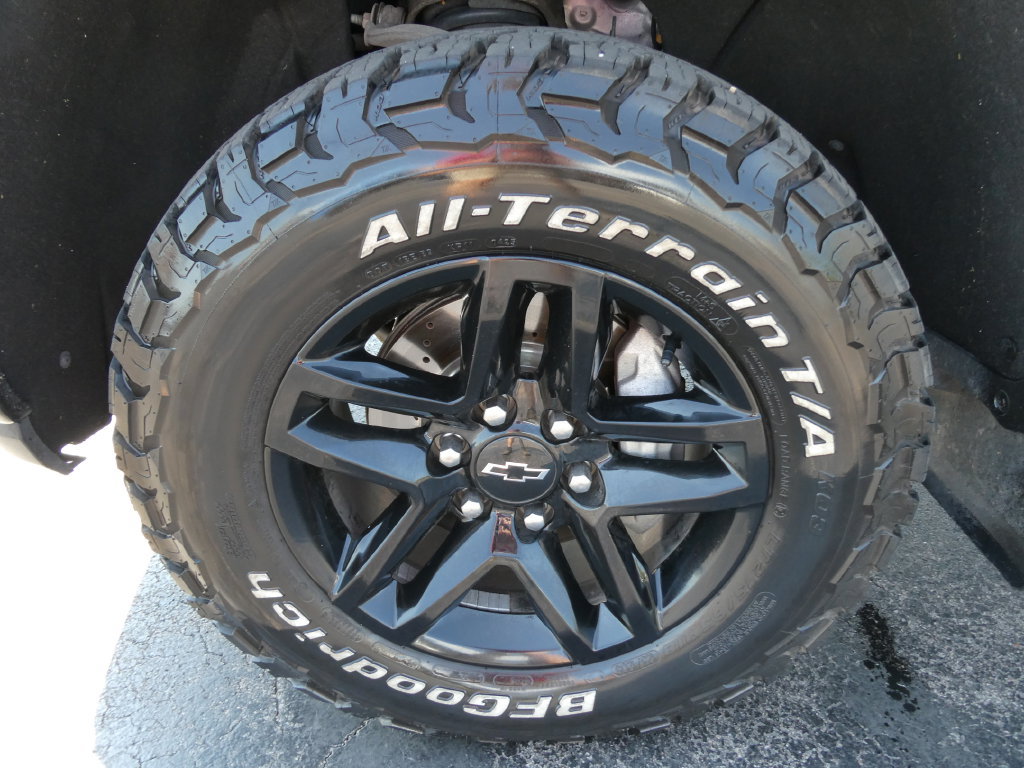 Used 2020 Chevrolet Silverado 1500 LT Trail Boss AWD/4WD image 10