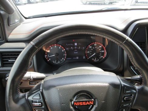 Used 2021 Nissan Titan PRO-4X w/ Pro-4x Convenience Package AWD/4WD image 30