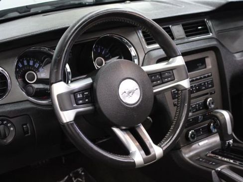 Used 2014 Ford Mustang Convertible w/ Equipment Group 102A RWD image 15