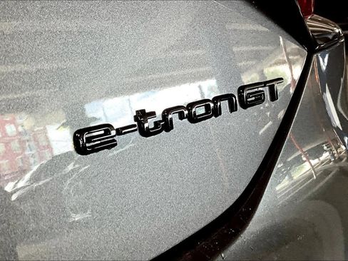 Used 2023 Audi RS e-tron GT image 9