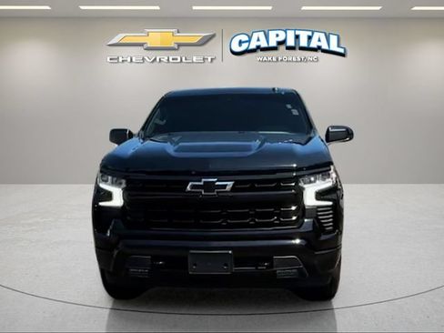 Used 2023 Chevrolet Silverado 1500 RST w/ Z71 Off-Road Package AWD/4WD image 8