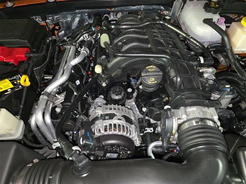 New 2025 Jeep Gladiator Sport image 28