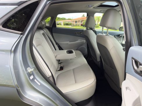 Used 2021 Hyundai Kona Ultimate w/ Cargo Package FWD image 62