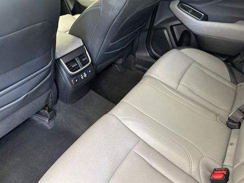 Used 2024 Subaru Outback Limited AWD/4WD image 12