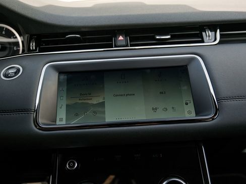 Used 2021 Land Rover Range Rover Evoque R-Dynamic S image 26