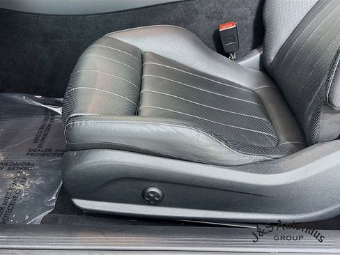 Used 2022 Mercedes-Benz E 450 4MATIC Coupe image 25