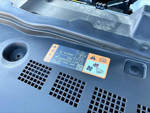 Used 2023 Lincoln Navigator 2WD image 33