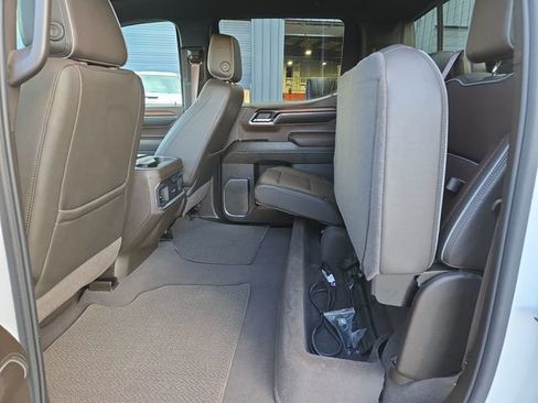 Used 2024 GMC Sierra 1500 Denali w/ Technology Package AWD/4WD image 32