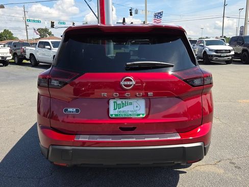 New 2026 Nissan Rogue SV FWD image 9