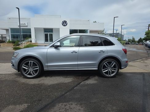 Used 2016 Audi SQ5 Premium Plus w/ Technology Package AWD/4WD image 2