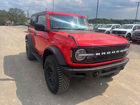 Used 2022 Ford Bronco Wildtrak image 4