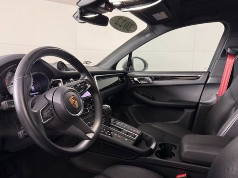 Used 2022 Porsche Macan S image 15