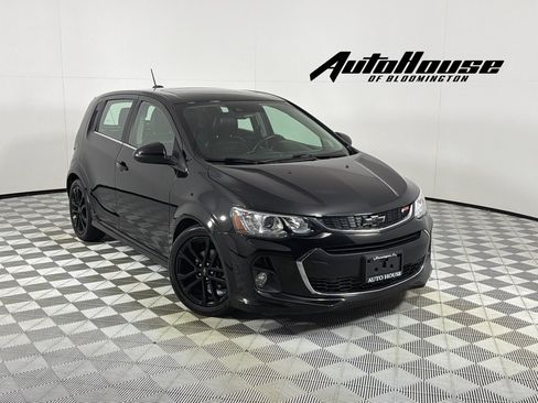 Used 2019 Chevrolet Sonic Premier w/ Driver Confidence Package FWD image 1