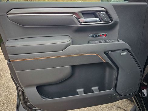 New 2026 GMC Sierra 1500 AT4 w/ AT4 Premium Package AWD/4WD image 11