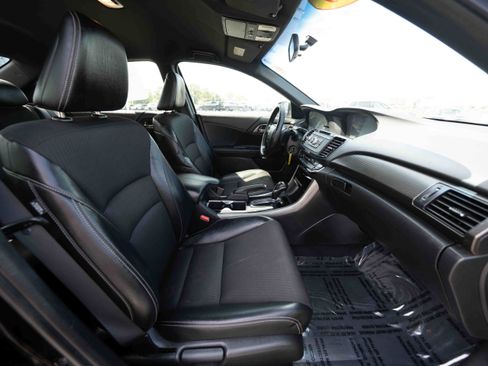 Used 2016 Honda Accord Sport image 26
