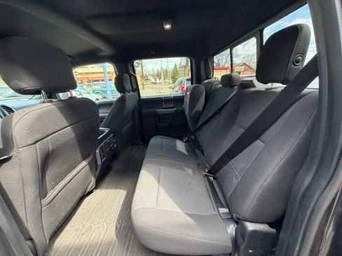 Used 2018 Ford F150 XLT w/ Equipment Group 302A Luxury AWD/4WD image 16