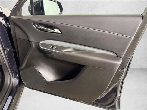 Used 2023 Cadillac XT4 Premium Luxury FWD image 14