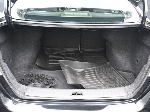 Used 2014 Nissan Sentra SL w/ Premium Package FWD image 19