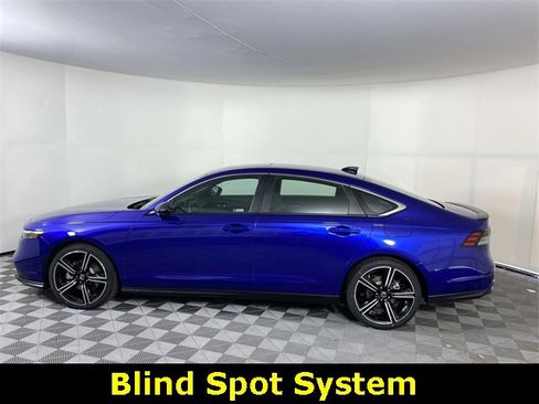 Used 2023 Honda Accord Sport image 5