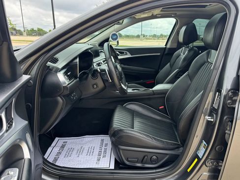 Used 2020 Genesis G70 2.0T w/ Elite Package RWD image 21