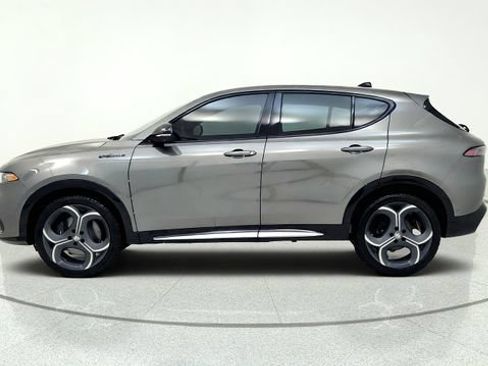 Used 2026 Alfa Romeo Tonale w/ Active Assist Package AWD/4WD image 5