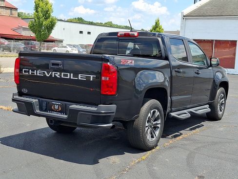 Used 2021 Chevrolet Colorado Z71 AWD/4WD image 8