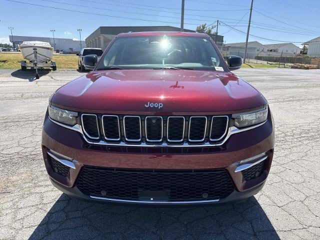 Used 2024 Jeep Grand Cherokee Limited w/ Luxury Tech Group II AWD/4WD image 2