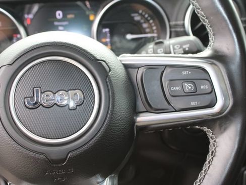 Used 2023 Jeep Wrangler Unlimited Sahara w/ Cold Weather Group AWD/4WD image 19