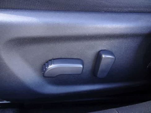 Used 2024 Nissan Altima 2.5 SV FWD image 7
