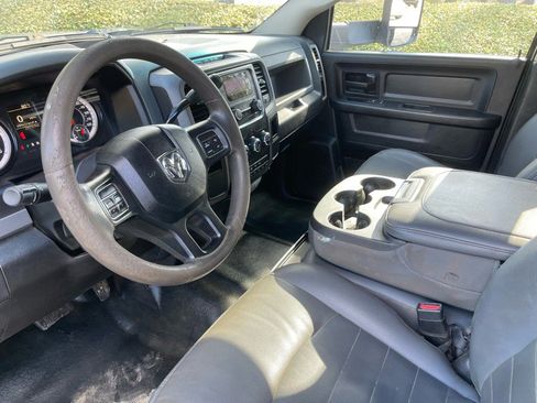 Used 2018 RAM 3500 Tradesman image 13
