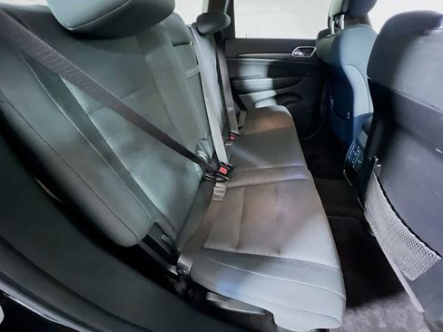 Used 2016 Jeep Grand Cherokee Laredo AWD/4WD image 22