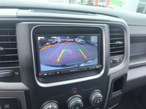 Used 2017 RAM 2500 Tradesman w/ Chrome Appearance Group image 17