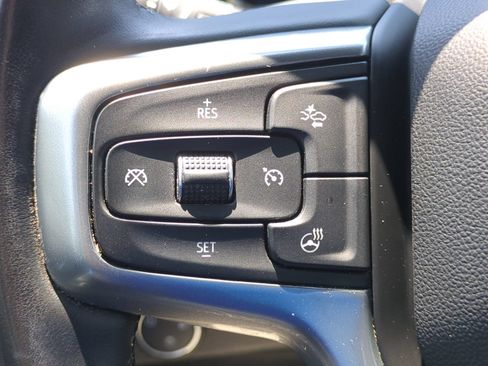 Used 2023 Chevrolet Silverado 1500 LT AWD/4WD image 19