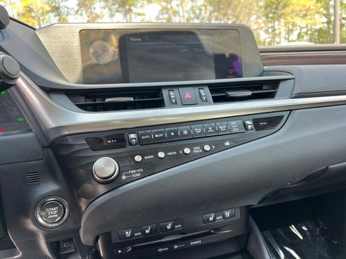 Used 2021 Lexus ES 350 w/ Premium Package image 30