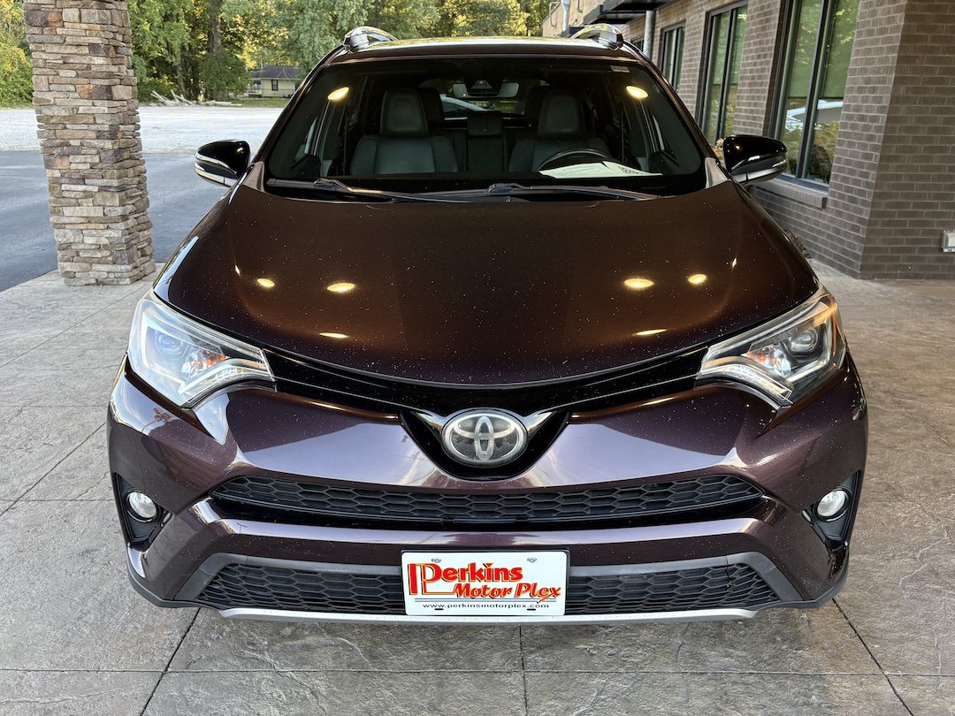 Used 2017 Toyota RAV4 SE w/ Power Extra Value Package AWD/4WD image 3