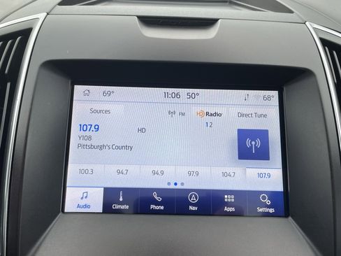 Used 2020 Ford Edge ST w/ Cold Weather Package image 41