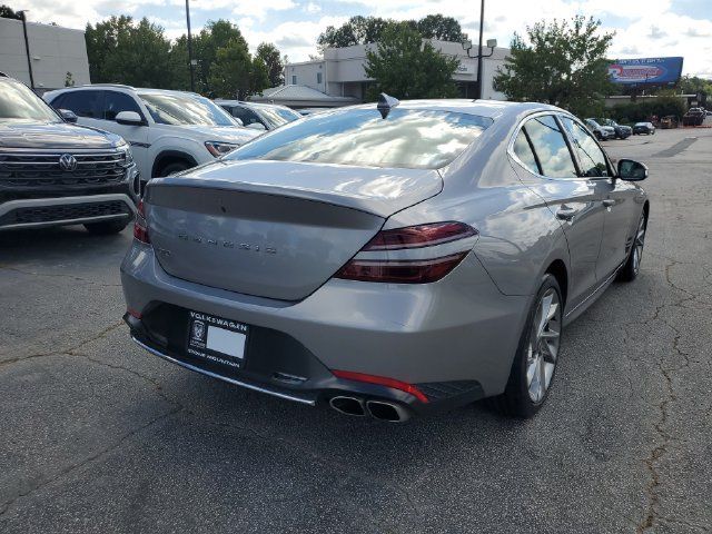 Used 2022 Genesis G70 2.0T RWD image 4