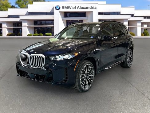 New 2026 BMW X5 xDrive40i w/ M Sport Package AWD/4WD image 1