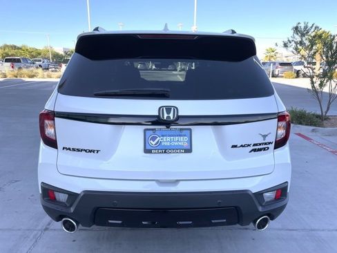 Used 2025 Honda Passport Black Edition image 5