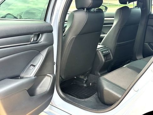 Used 2022 Honda Accord Sport image 22