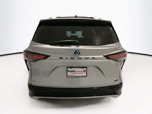 Certified 2025 Toyota Sienna XSE AWD/4WD image 5